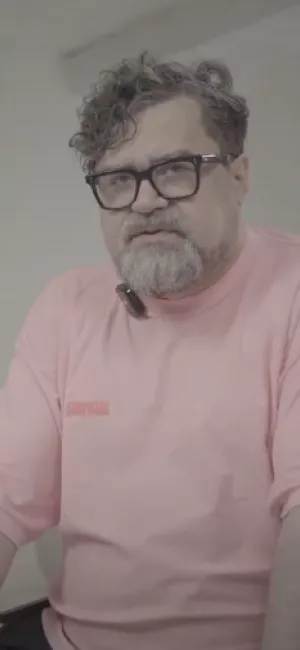 Krzysztof_Bak_x264.mp4